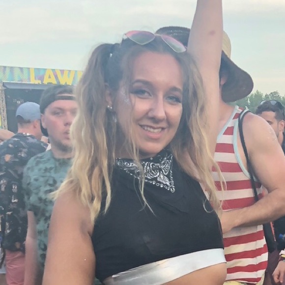 Meet the Posher Other - Meet your Posher, Kaylin